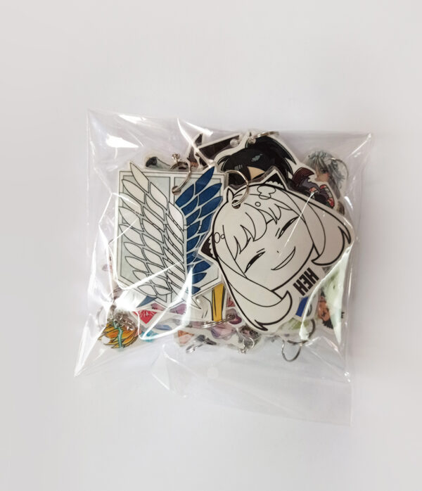 Set de imágenes Random de 50 llaveros troquelados - Imagen 4