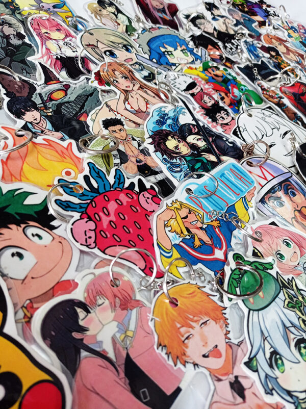 Set de imágenes Random de 100 llaveros troquelados - Imagen 5