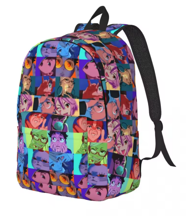 Mochila Dandadan Collage de personajes